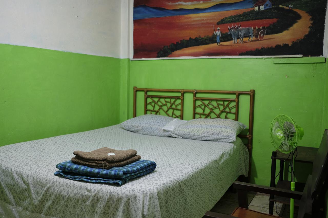 Hostal Del Este Santa Fe ซานโฮเซ ภายนอก รูปภาพ