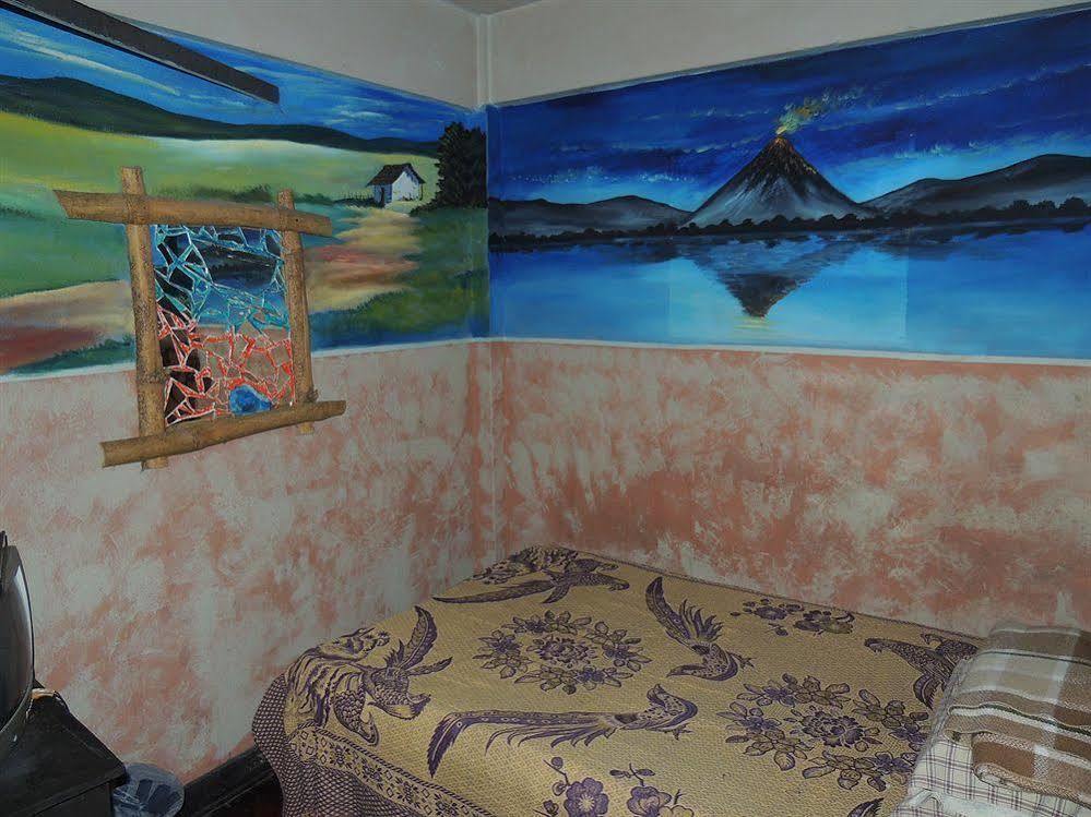 Hostal Del Este Santa Fe ซานโฮเซ ภายนอก รูปภาพ