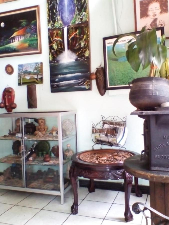 Hostal Del Este Santa Fe ซานโฮเซ ภายนอก รูปภาพ
