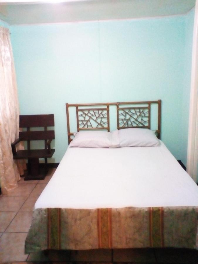 Hostal Del Este Santa Fe ซานโฮเซ ภายนอก รูปภาพ